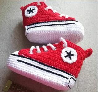 Crochet Converse Baby Booties